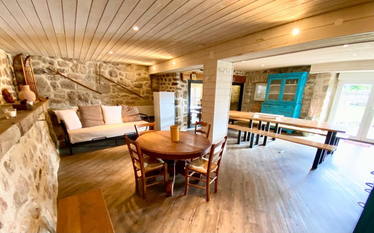 Gite De Groupe 160M2, 15P, Salle De Reception, Jardin, Terrasse Mazan-l'Abbaye Exterior foto