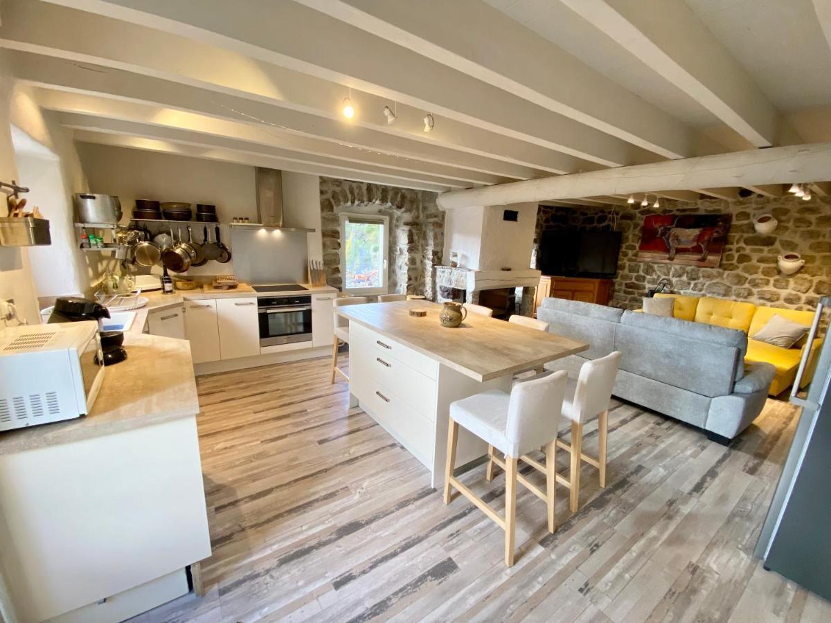 Gite De Groupe 160M2, 15P, Salle De Reception, Jardin, Terrasse Mazan-l'Abbaye Exterior foto